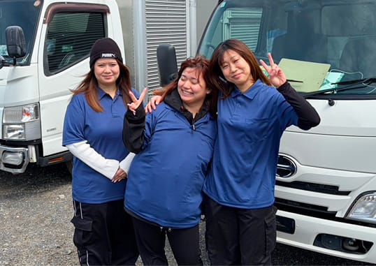 女性作業員